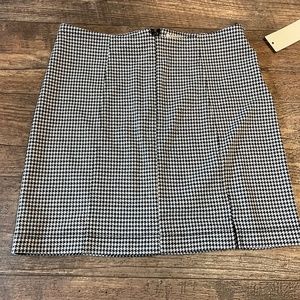 Jolt Black and White Patterned Mini Skirt